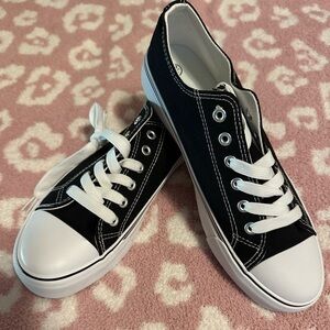 Women’s “Chucks”. Not Converse brand!!! Size 9/40.